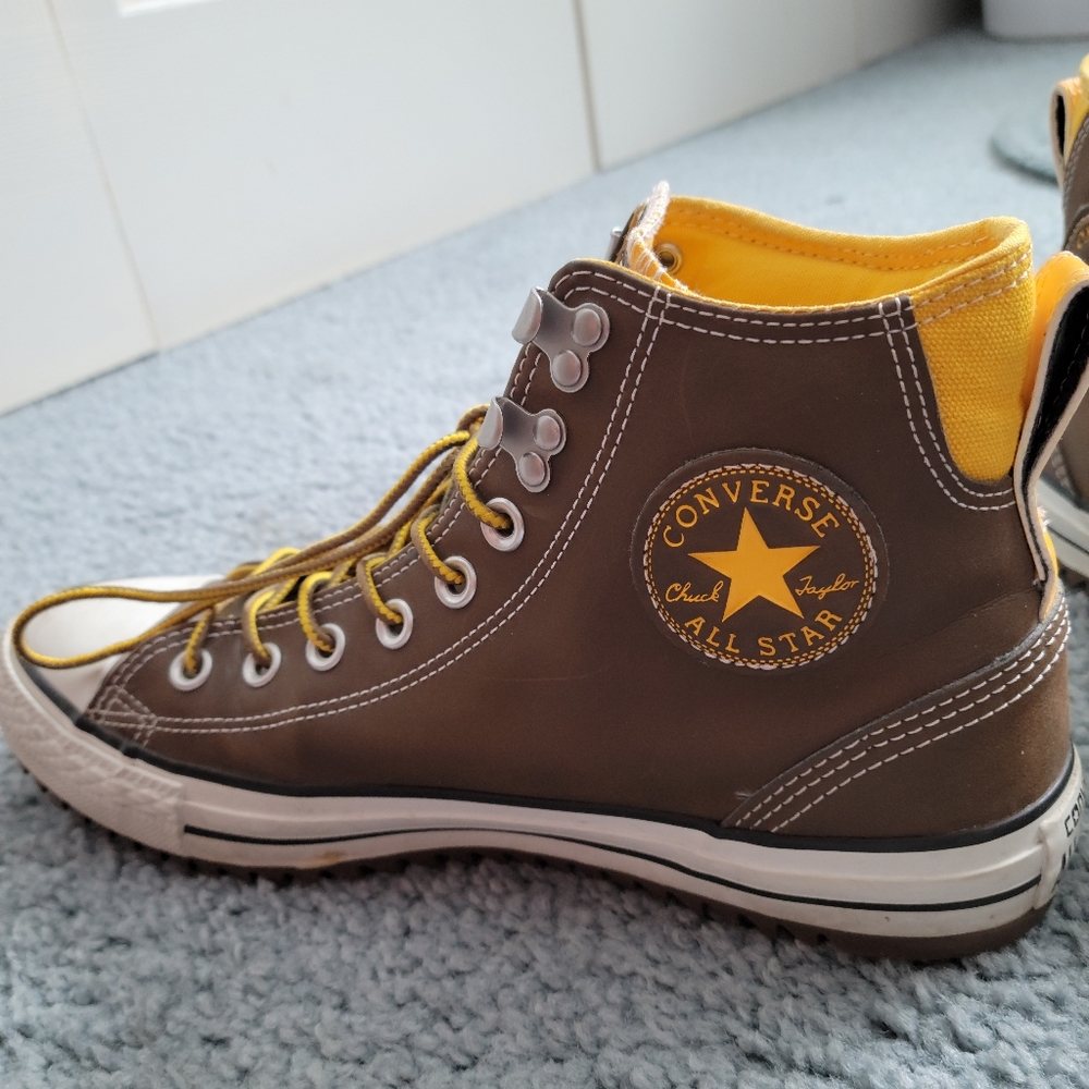 Leather Hightop Converse